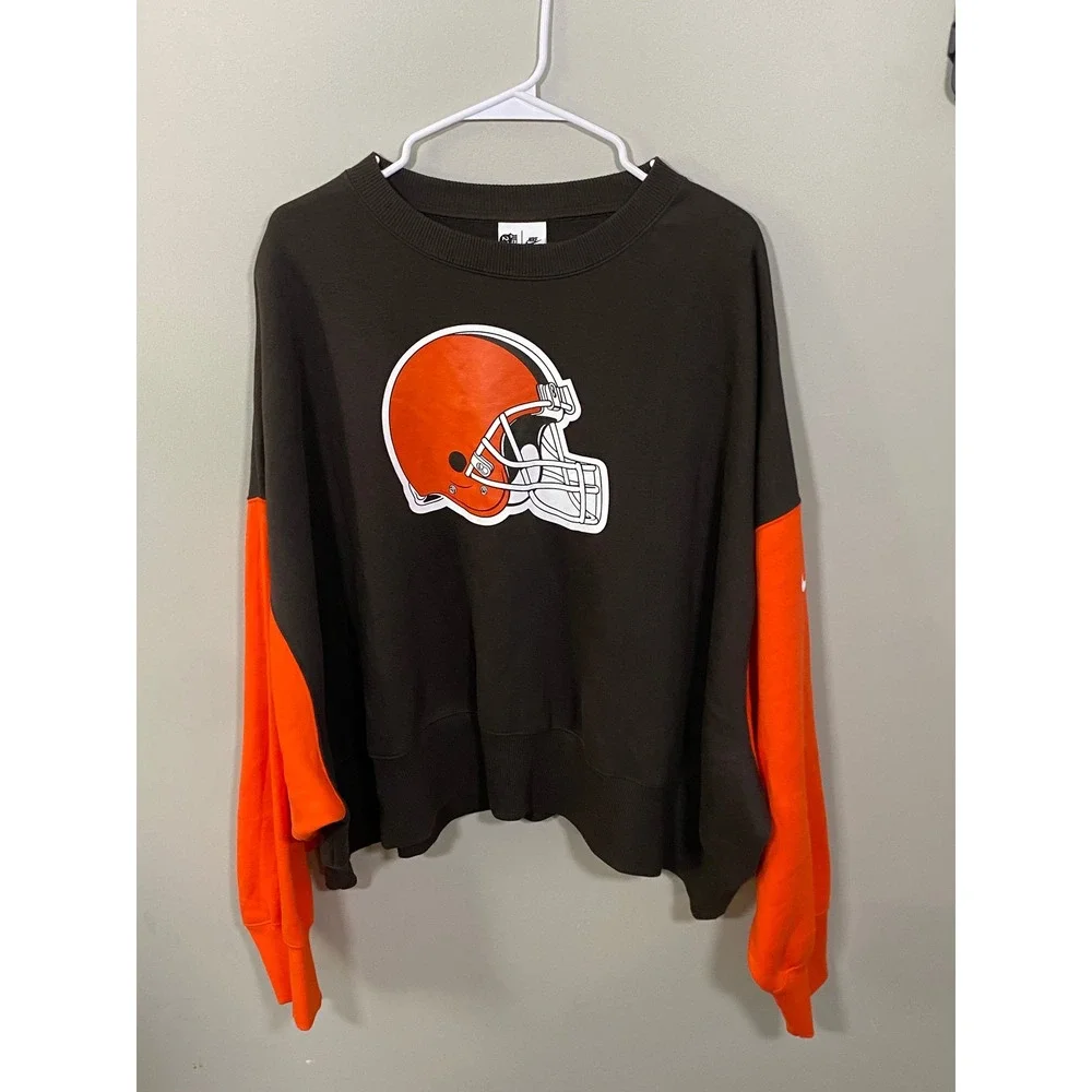 NWOT Nike Cleveland Browns Sweatshirt Women XL Oversized Cropped NFL Graphic